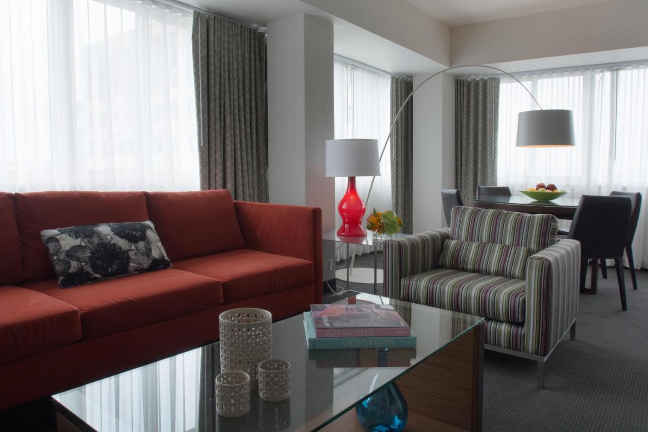 Hotel Murano Tacoma Eksteriør billede A suite at the Hotel Commonwealth