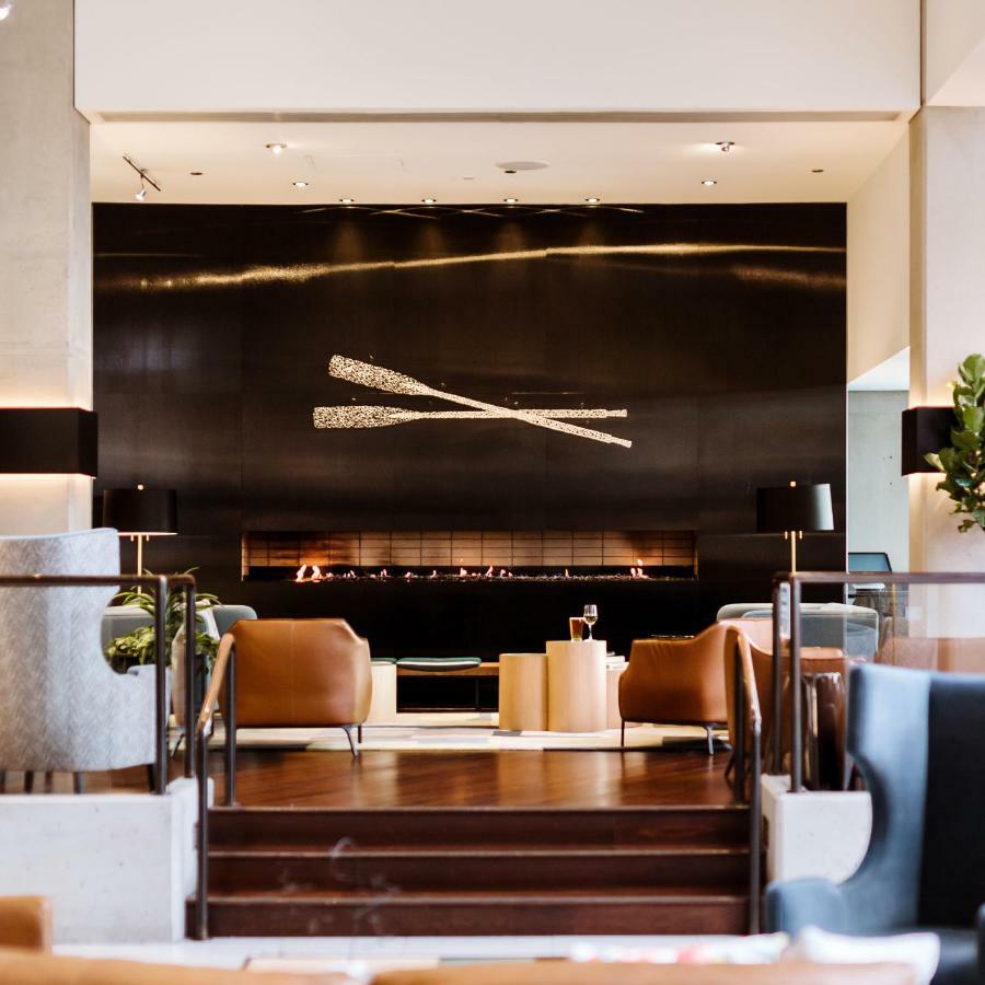 Hotel Murano Tacoma Eksteriør billede The lounge at the airport